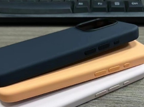 萨尔图苹果14维修站分享iPhone14手机壳能直接给iPhone15用吗?